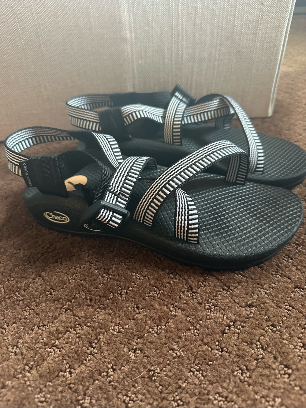 Chaco Z Cloud Sport Level Sandal Women's Size 7 Adjustable Black White NWOT